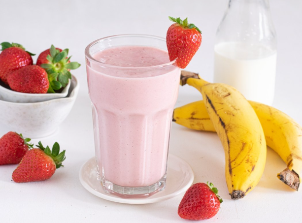 Fresa y Plátano con Leche